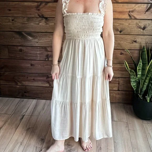 THE SIENNA IVORY DRESS - Picture 5 of 14